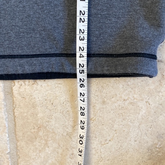 Age Of Wisdom Pullover Sweater shirt Mens L Black grey Reversible Preppy Warm - Picture 6 of 7